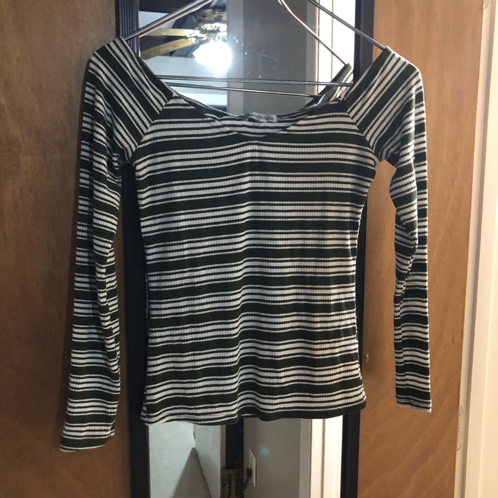 Long Sleeve Off Shoulder Shirt